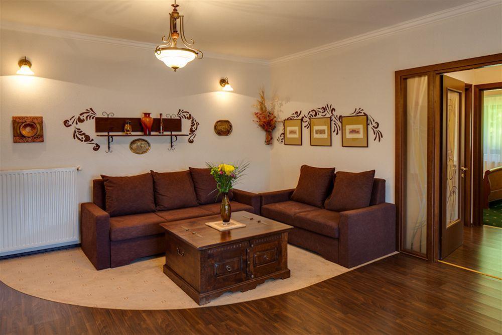 Hotel Regal Sinaia Bagian luar foto