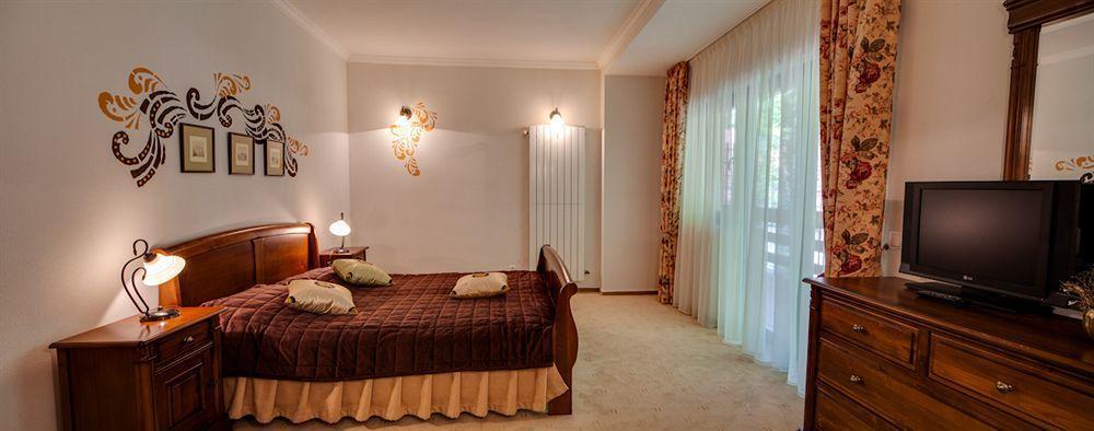 Hotel Regal Sinaia Bagian luar foto